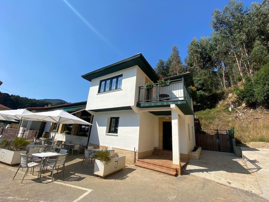 Casa En Montealegre Reformada Y Acogedora Sámano Eksteriør billede
